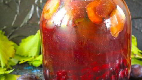 компот из винограда и слив на зиму