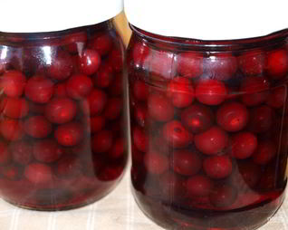 Компот из вишни