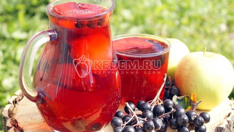 Рецепт компот из яблок с ягодами на зиму