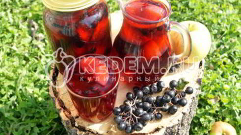 компот из яблок с ягодами на зиму