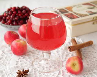 Компот клюквенно-яблочный пряный