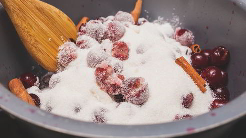 миндальный крем с вишневым компотом