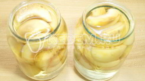 персиковый компот