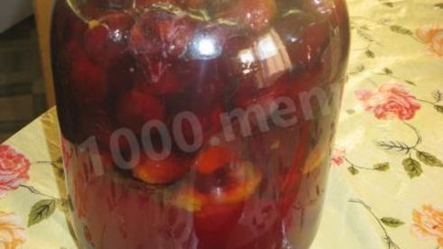 сливовый компот из сливы с косточками