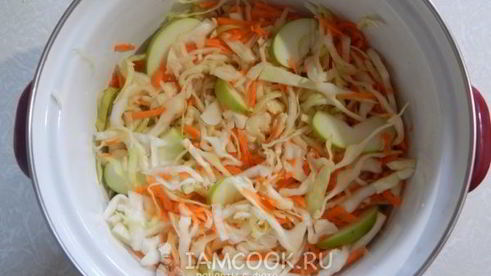 квашеная капуста с яблоками