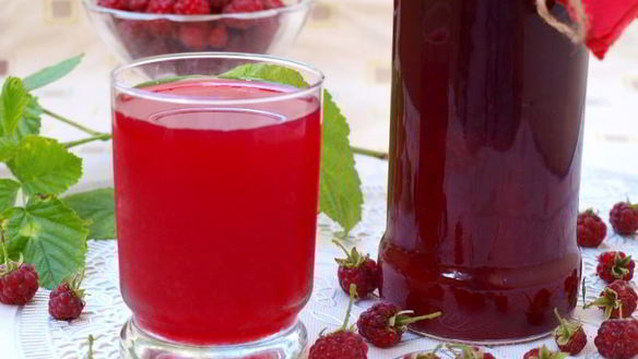 Рецепт Малиновый сок на зиму