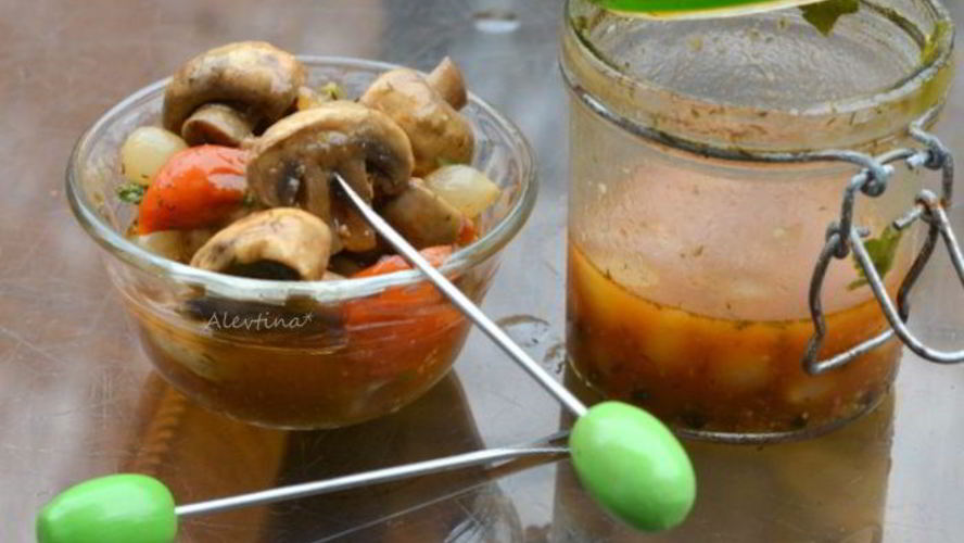 Рецепт грибочки маринованные в винном соусе