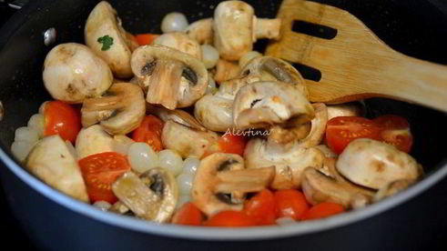 грибочки маринованные в винном соусе