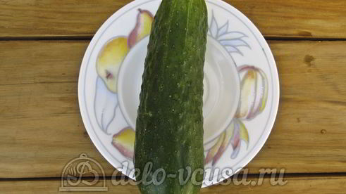 хрустящие маринованные огурцы в банке