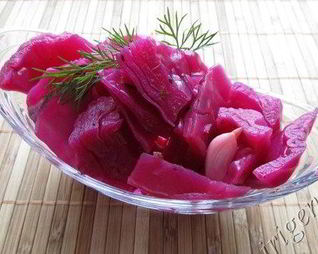Маринованная капуста со свеклой