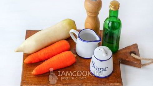 маринованная морковь с дайконом по-вьетнамски