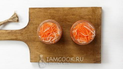 маринованная морковь с дайконом по-вьетнамски