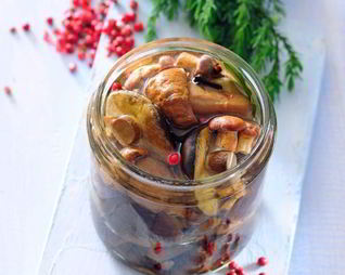 Маринованные белые грибы