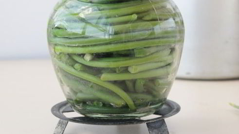 маринованные чесночные стрелки на зиму