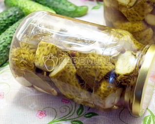 Маринованные огурцы с укропом Закусон