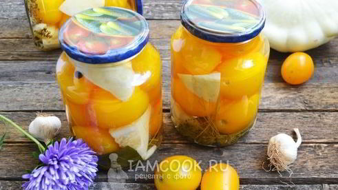 помидоры, маринованные с патиссонами