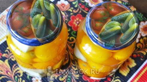 помидоры, маринованные с патиссонами