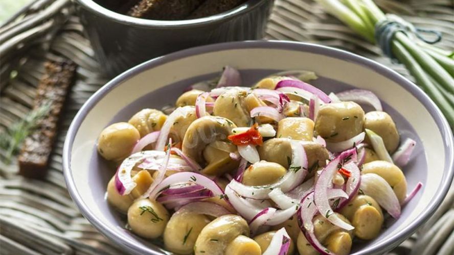 Рецепт шампиньоны с луком маринованные