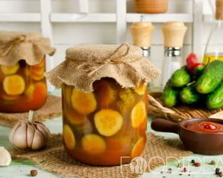 Огурцы в томатной заливке с томатной пастой на зиму