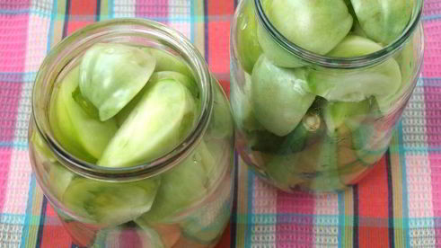 острые зеленые помидоры на зиму