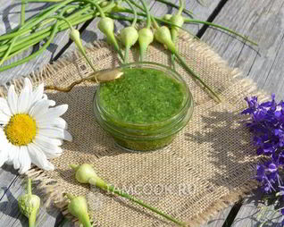 Паста из чесночных стрелок на зиму