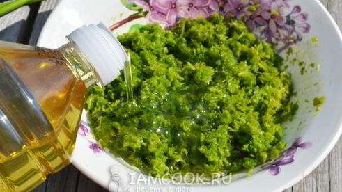 паста из чесночных стрелок на зиму