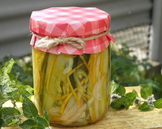 Пикантные огурчики на зиму