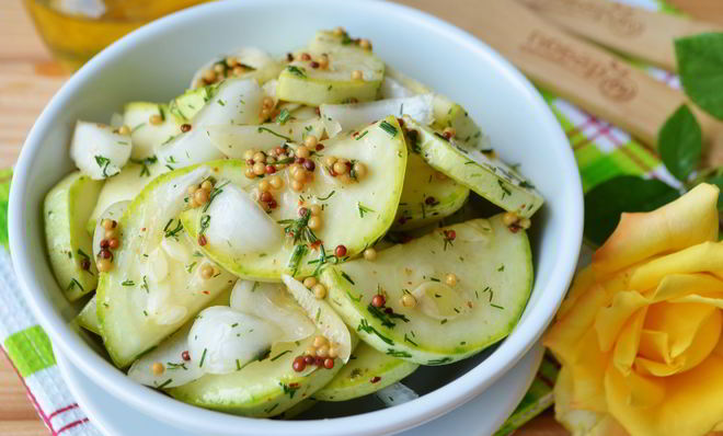 Малосольные кабачки Хрустящие