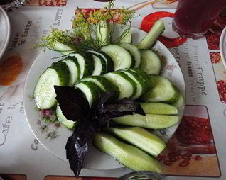 Малосольные огурцы