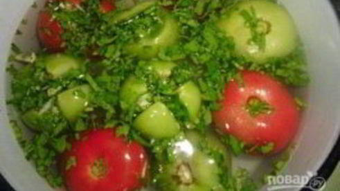 малосольные помидоры по-армянски с чесноком