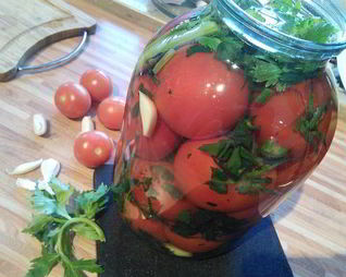 Соленые помидоры зимой