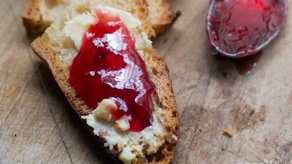 Рецепт Варенье из клубники и слив