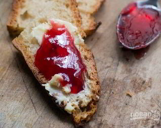 Варенье из клубники и слив