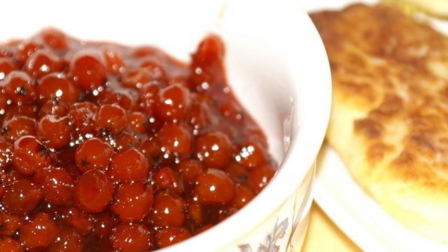 Рецепт варенье из рябины с медом