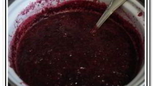 вишневое варенье с миндалем и шоколадом