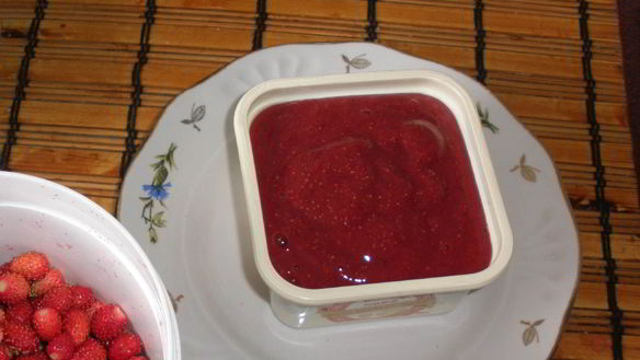 Рецепт Земляничное варенье жидкое