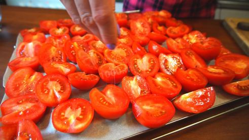 вяленые томаты проще не бывает в духовке на зиму