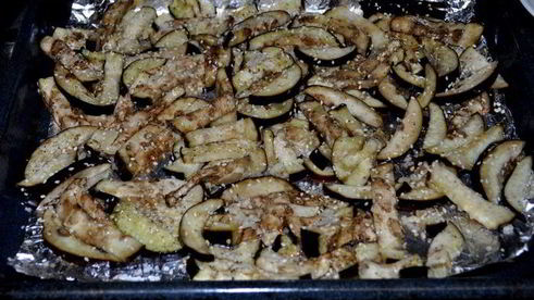 баклажан с кунжутным семенем