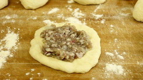 беляши с мясом