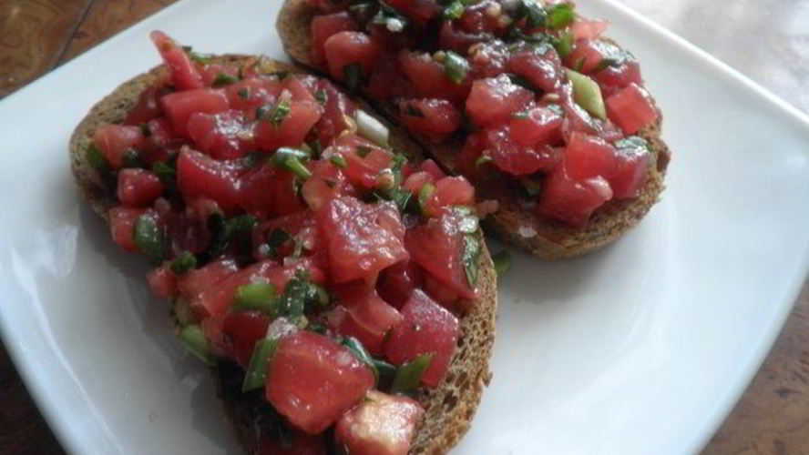 Рецепт брускетта с помидорами