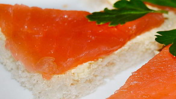 Рецепт Бутерброд с красной рыбой классический