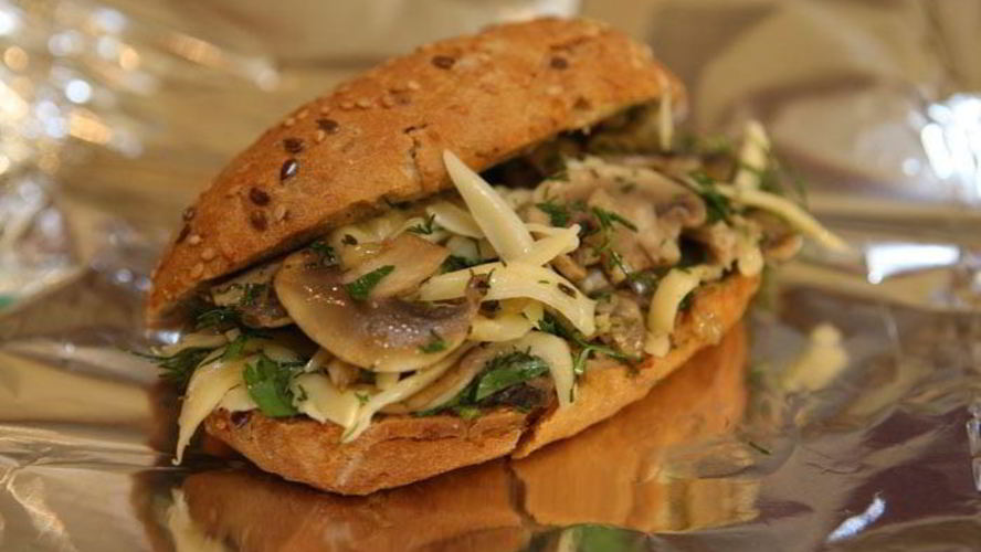 Рецепт бутерброд-ссобойка с грибами и сыром