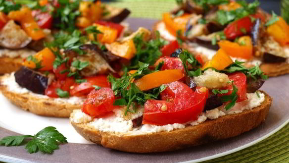 Рецепт Бутерброды с баклажанами и помидорами