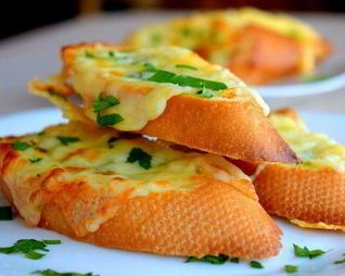 Бутерброды с чесноком и сыром