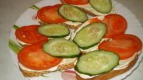 бутерброды с консервированной рыбой