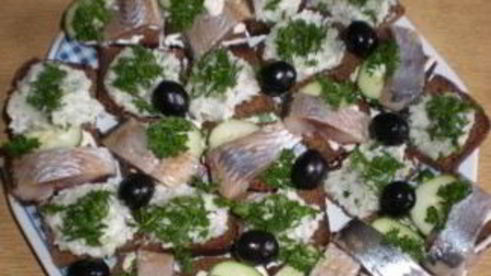 бутерброды с салом