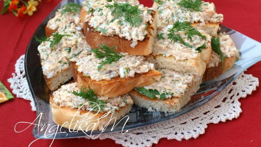 Рецепт бутерброды с сардинами и плавленым сыром