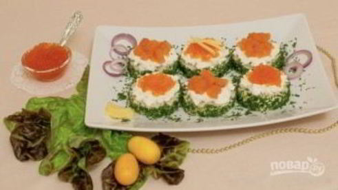 бутерброды с семгой и красной икрой