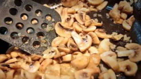 бутерброды с шампиньонами и сыром