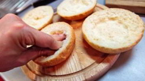 бутерброды с шампиньонами и сыром